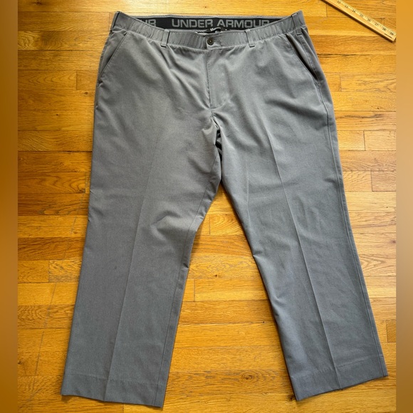 EUC Under Armour Men's Gray Performance Pants.  44x29 - Picture 1 of 6